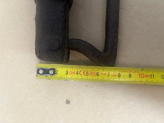 Antiguo Candado de Hierro Forjado espigado. A/J