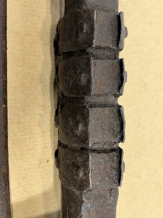 Antiguo Candado de Hierro Forjado espigado. A/J
