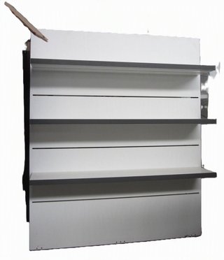 Mueble expositor de pared con estantes