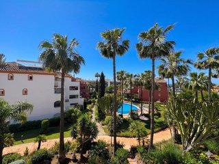 Dúplex en alquiler en Lomas de Marbella Club - Puente Romano en Marbella