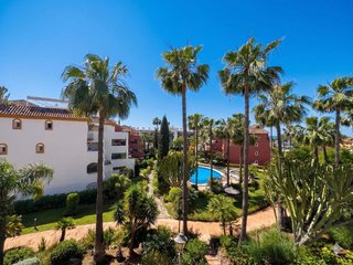 Dúplex en alquiler en Lomas de Marbella Club - Puente Romano en Marbella