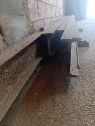 Vigas de hierro para construcción