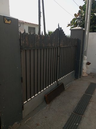 Pintura barandillas y puertas de hierro