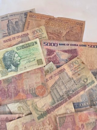 Lote 25 Billetes Africanos Variados