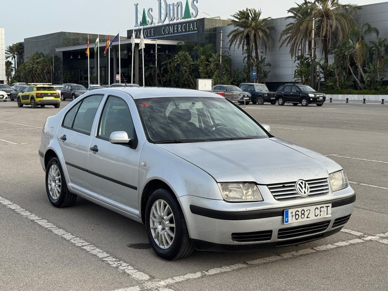 Volkswagen Bora 1.9 TDI - foto 1