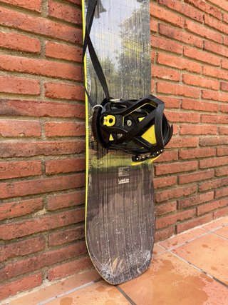 Tabla Snowboard 159 Nueva + fijaciones Nuevas L