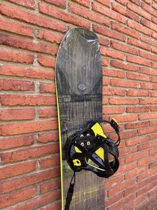 Tabla Snowboard 159 Nueva + fijaciones Nuevas L