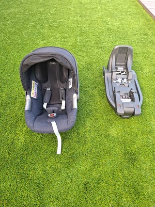 Carrito, bañera y silla coche bebé