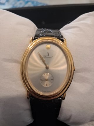 Reloj Bassel Oro y Negro Unisex