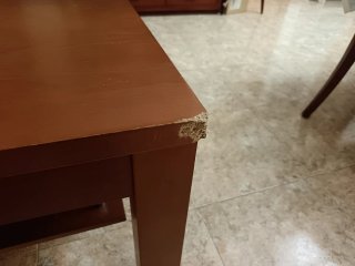 Mesa de centro de madera marrón
