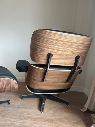 Poltrona EAMES in pelle e legno di design