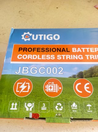 recortadora de césped a batería 21 V con 2 bateria