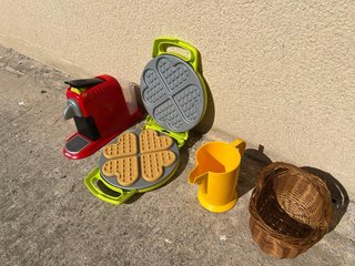 Cocinita infantil Smoby roja y verde