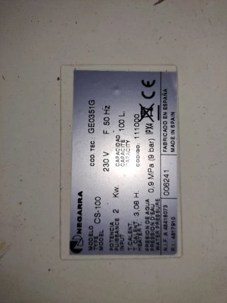 Termo Eléctrico Negarra 100L
