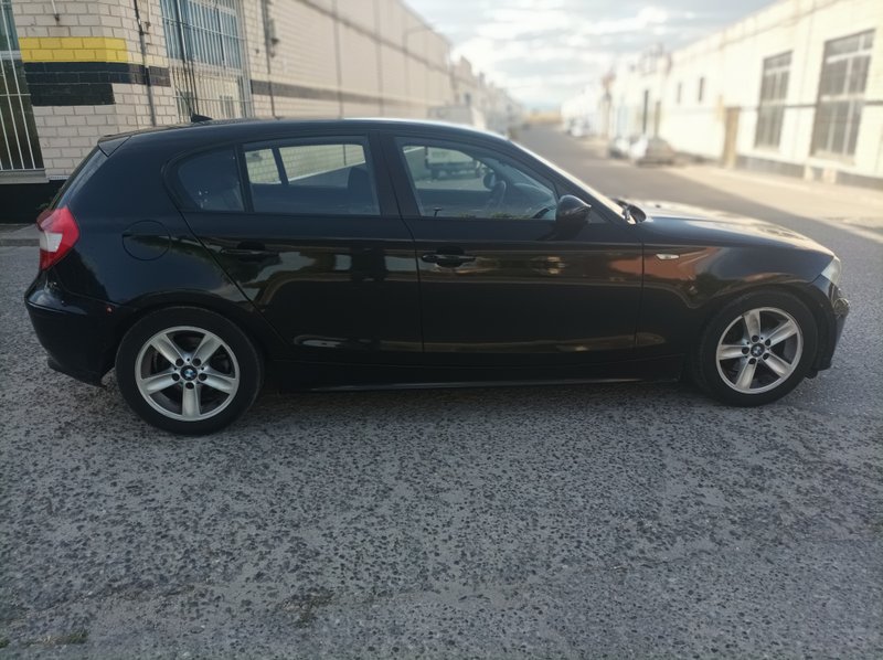 BMW Serie 1 118 d 2005, foto 15