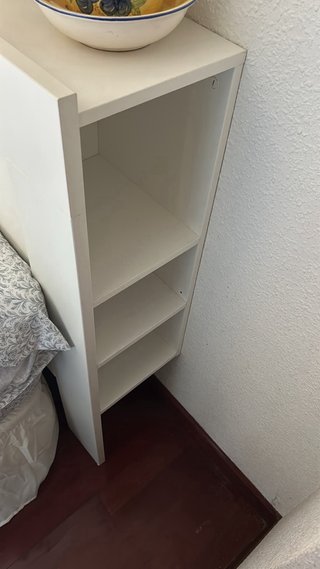 Cabecero blanco con almacenaje