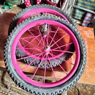 2 Ruedas de Bicicleta Infantiles Rosa