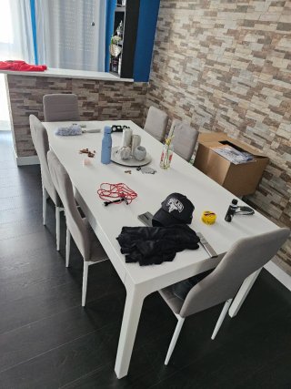 Sofá, Sillón, Mesa comedor, Mesa Centro y MuebleTV