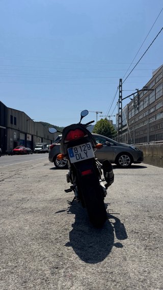 Suzuki Bandit GSF 650 Naked Negra 2005