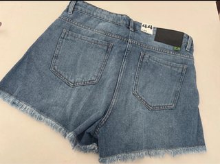 Shorts vaqueros LAN talla 44 con etiquetas