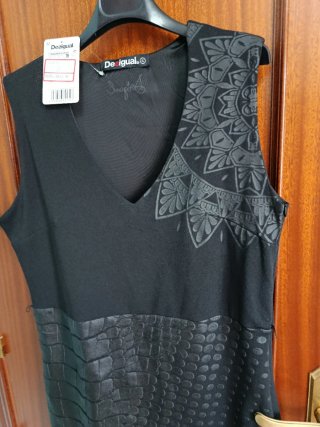 Vestido sin estrenar desigual