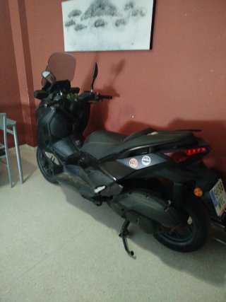 Yamaha X-MAX 125 Gripada
