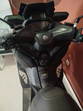 Yamaha X-MAX 125 Gripada