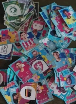 300 cromos Mundial en papel fotográfico adhesivo