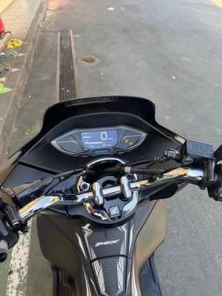 Honda PCX 125 2024 Negra