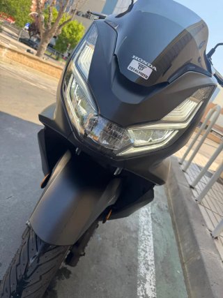 Honda PCX 125 2024 Negra