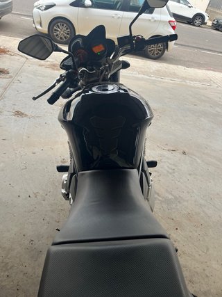 Suzuki Bandit GSF 650 Negra