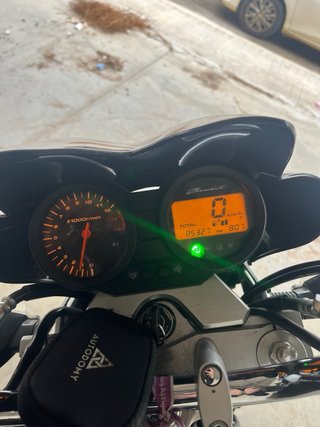 Suzuki Bandit GSF 650 Negra