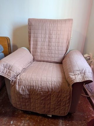 Sillón relax powerlift Tayber. Casi nuevo.