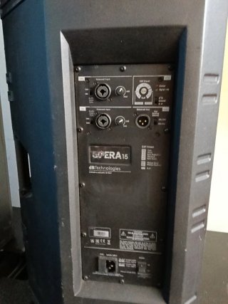 Altavoces db Technologies Opera 15 Amplificados