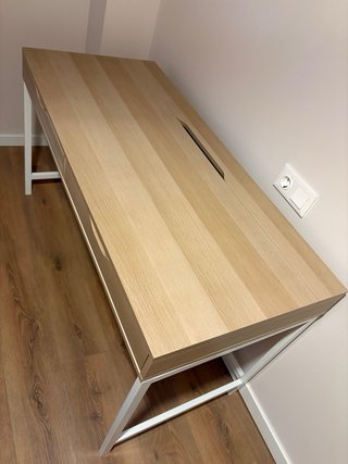 Escritorio Roble y Blanco 132x56x76(altura)