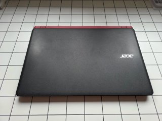 Portátil Acer ES15 Rojo