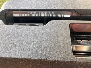 PS4 Slim 1TB + 2 Mandos