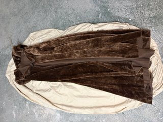 Capa Medieval Unisex Marrón