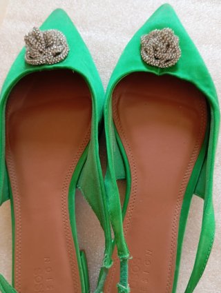 Zapatos, sandalias planos joya verdes para eventos