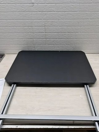 Mesa Auxiliar Plegable Negra Lifetime