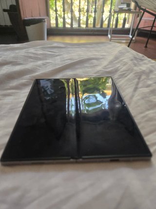 Hermoso Samsung Galaxy Z Fold6 Plata