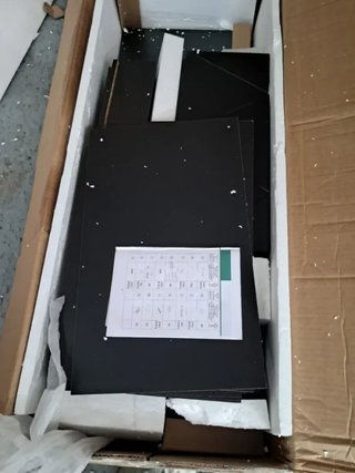 Cómoda YITAHOME Negra y Dorada