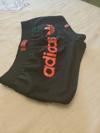 Pantalón corto deportivo Adidas negro