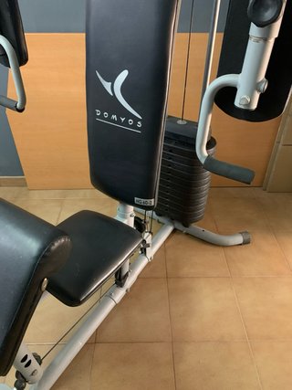 Multiestación de entrenamiento y musculación