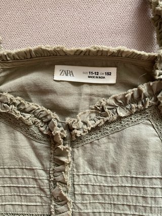Top tirantes Zara bordado verde talla 11/12