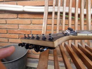 Guitarra Jackson JS12 Modificada