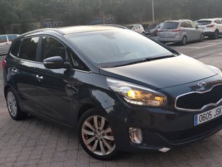 KIA Carens 2016