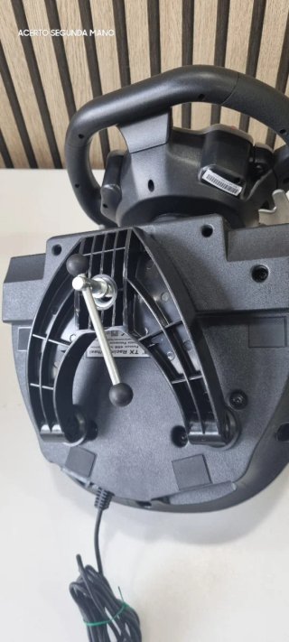 VOLANTE THRUSMASTET FERRARI FORCE FEEDBACK