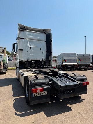 Tractora Mercedes-Benz Actros