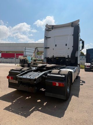 Tractora Mercedes-Benz Actros